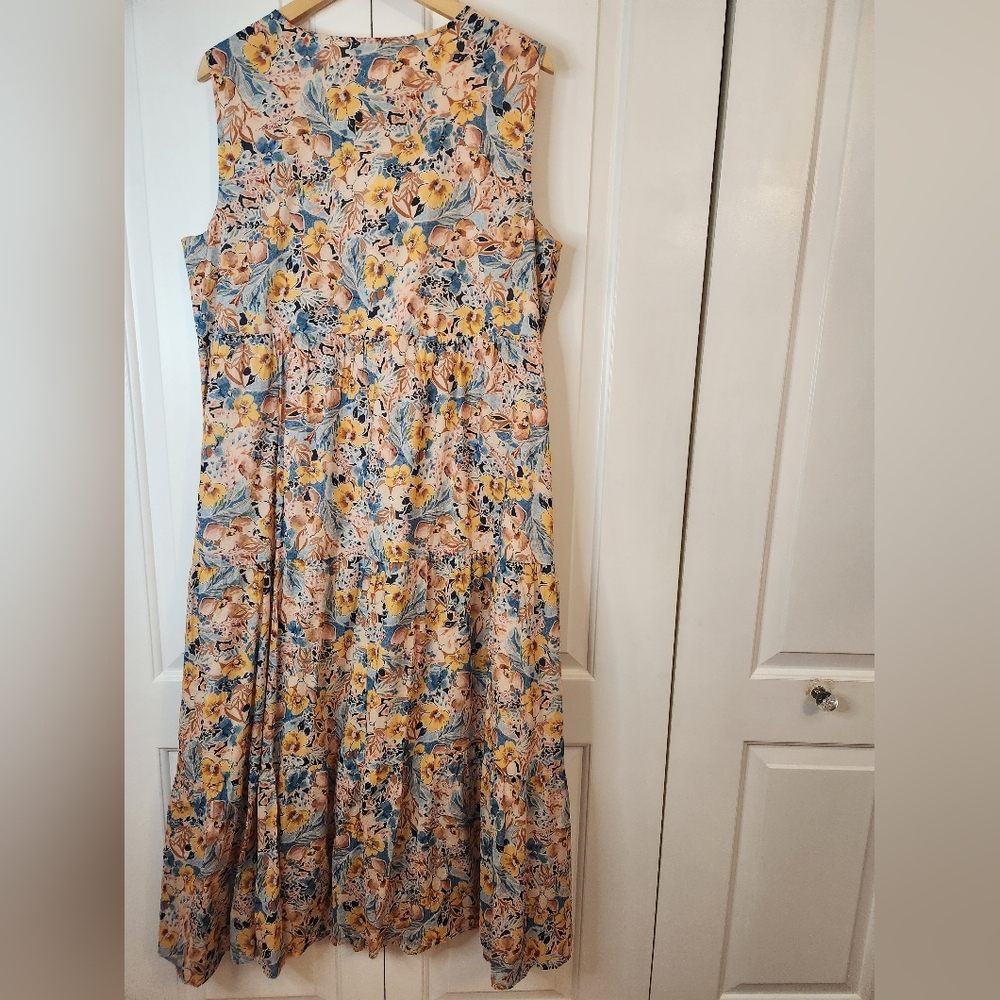 J. Jill Floral Maxi Dress in Peach, Blue, Cream - Picture 7 of 14